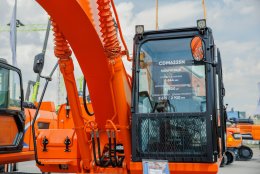 Гусеничный экскаватор Lonking 6225N в наличии