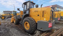 Новое поступление фронтальных погрузчиков